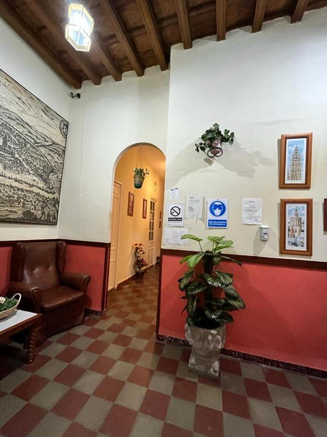 Pensión Bienvenido Sevilha Exterior foto