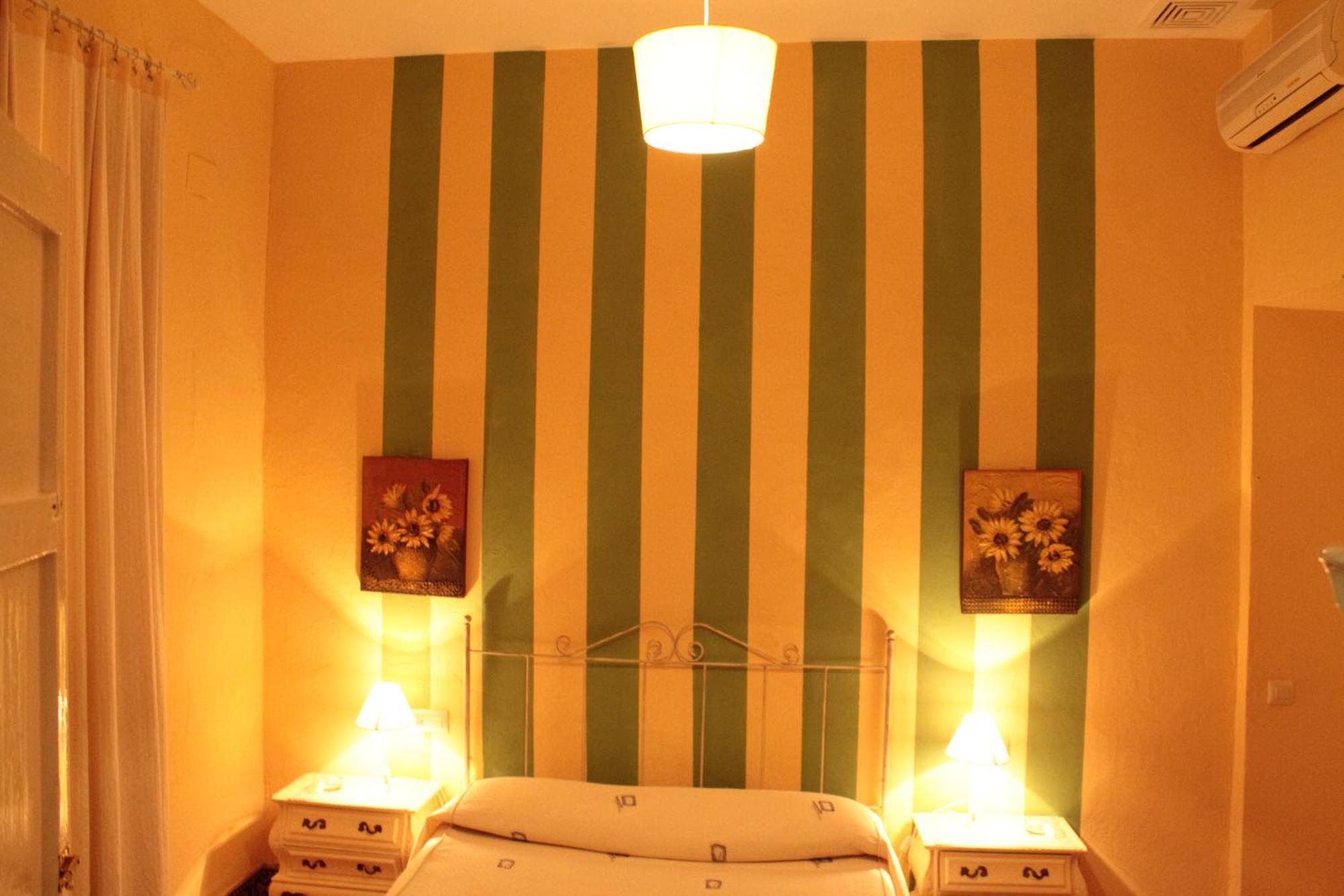 Pensión Bienvenido Sevilha Quarto foto