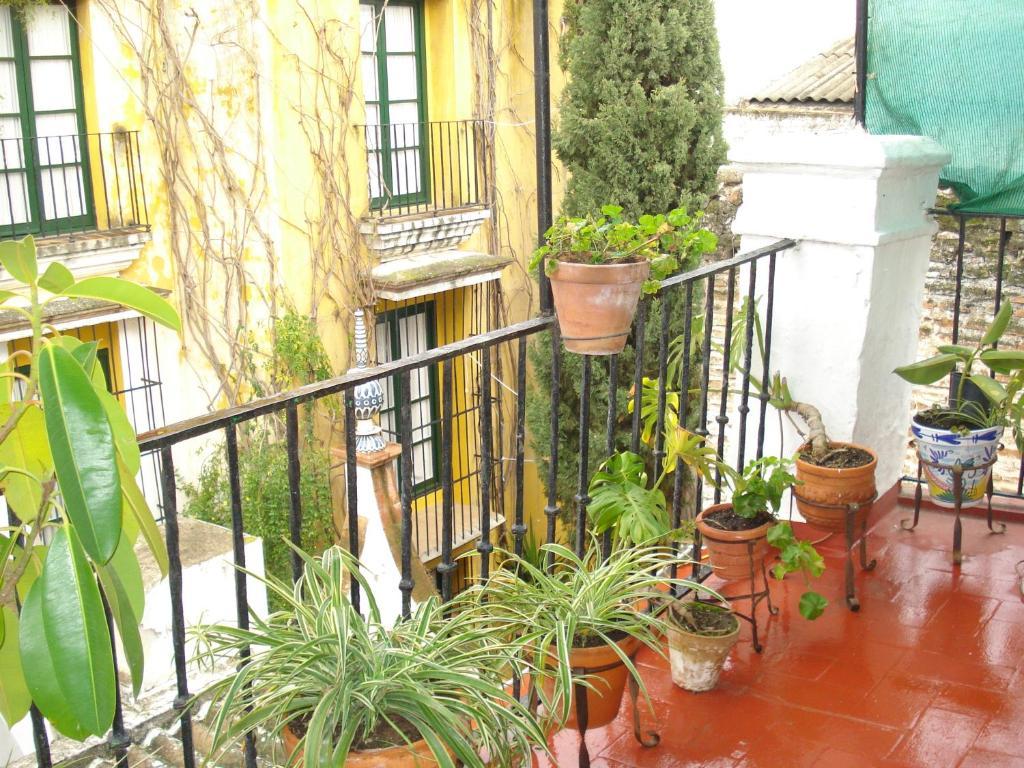 Pensión Bienvenido Sevilha Exterior foto